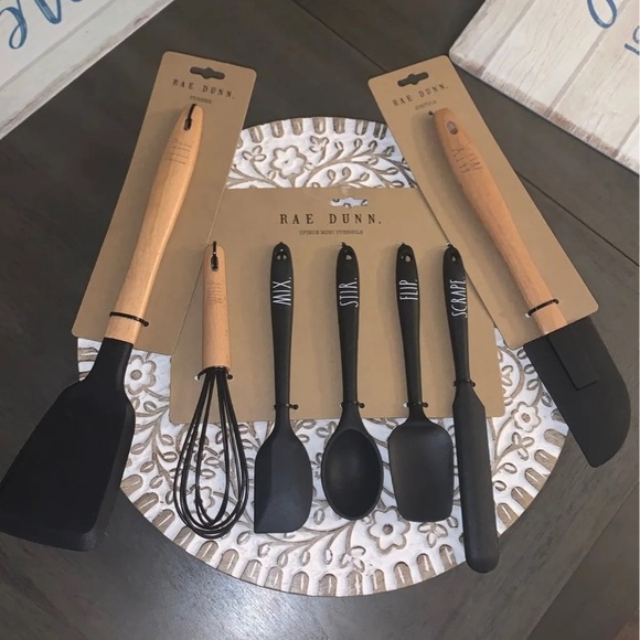 NWT Rae Dunn Utensil Set